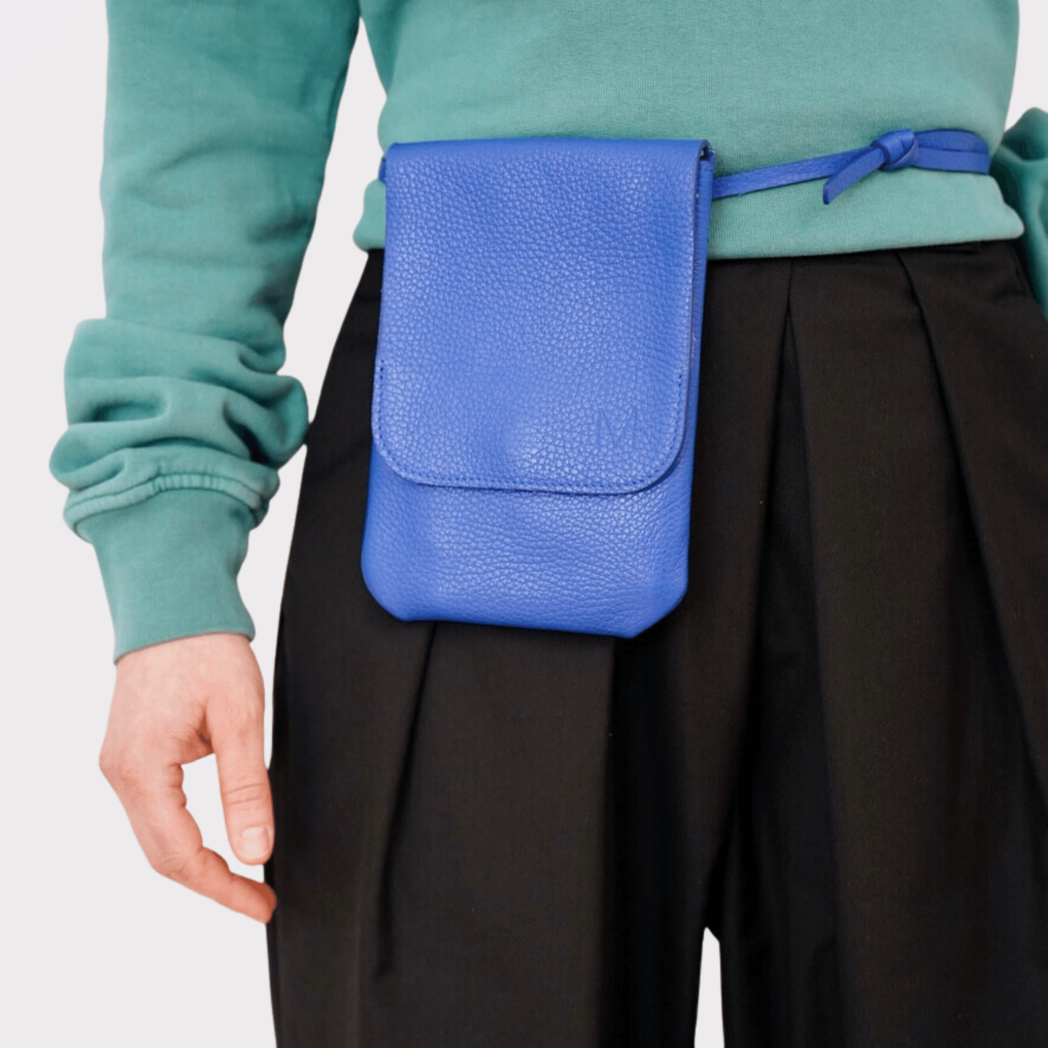 Belt bag Blaues echt Leder, Handytasche zum umhängen Leder, Gürteltasche Blaues Leder, Umhängetasche, flache Minitasche, Ausgehtasche aus Echtleder, Gürteltasche zum umhängen, Telefontasche, Telefon Tasche zum umhängen, Telefontasche Gürtel, Belt bag blue leather, Phone bag fits every size