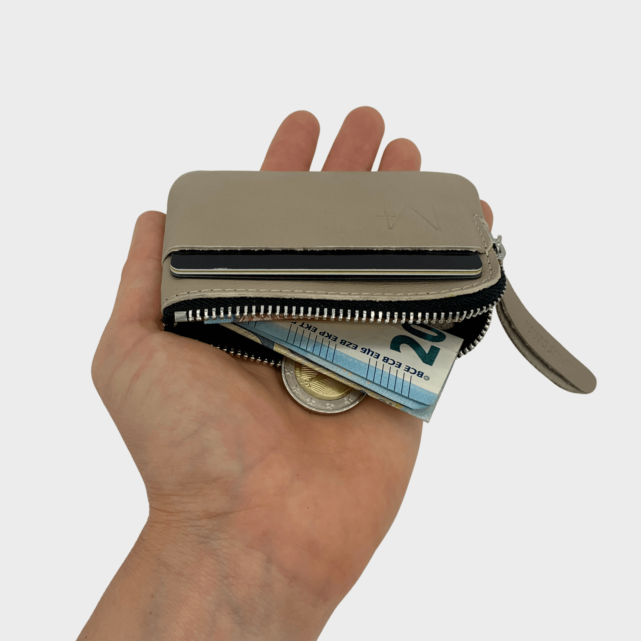 mini zipper wallet aus echtleder, ledertäschchen klein, kleines portemonnaie herren leder, kleines portemonnaie damen leder, mini geldbörse mit münzfach herren, mini geldbörse mit kartenfach und münzfach, sehr kleines portemonnaie, geldbeutel mini, ausgeh geldbeutel taupe Leder, silberner Reißverschluss