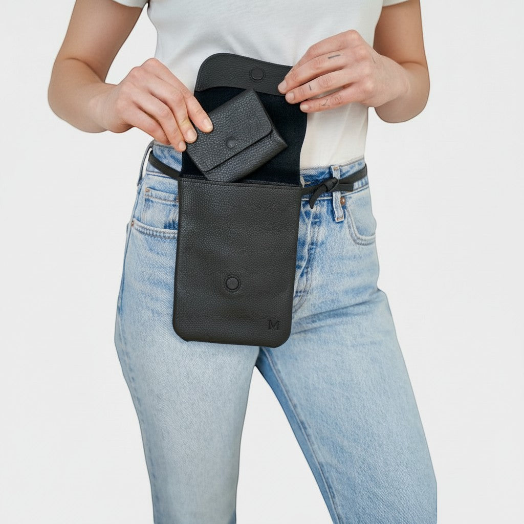 Schwarze Leder Belt Bag – MPLUS Design Umhängetasche und Mini Wallet