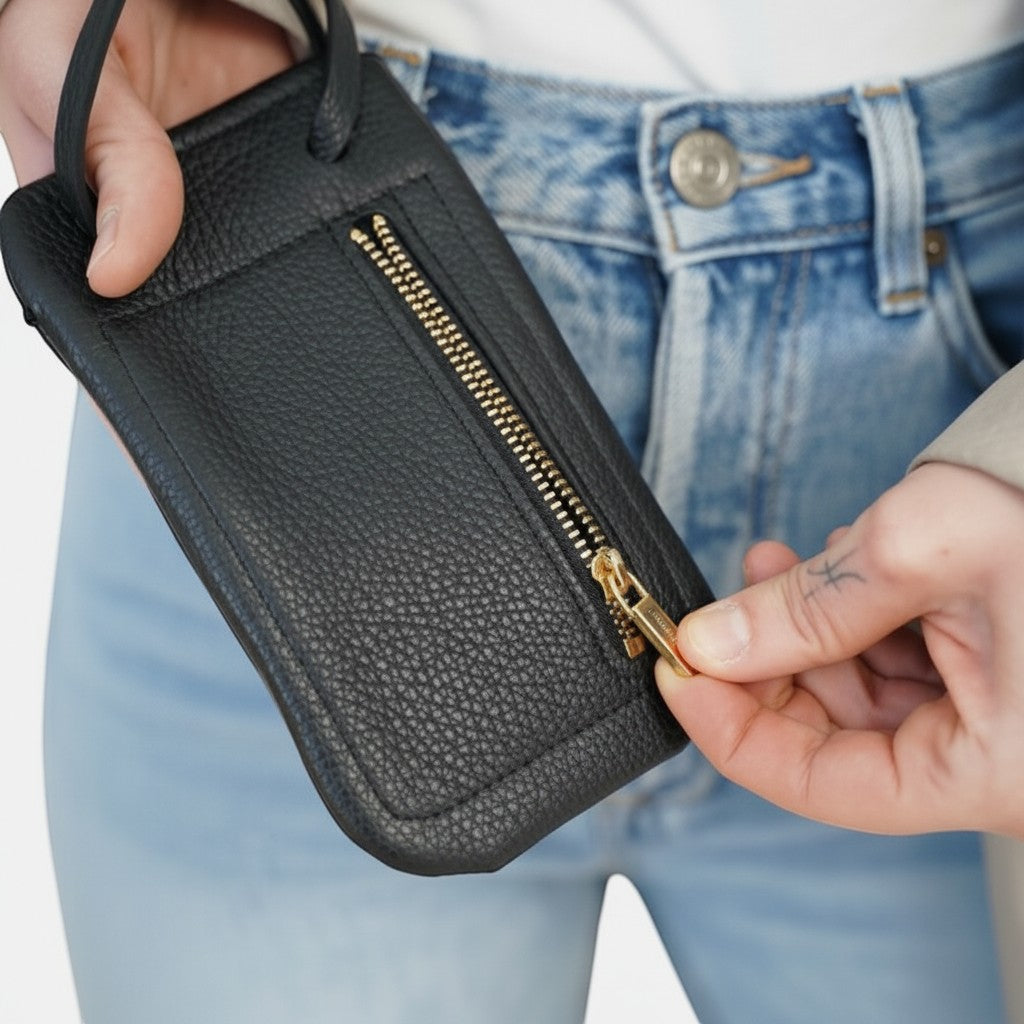 Phone bag Rückseite - YKK Zipper geöffnet