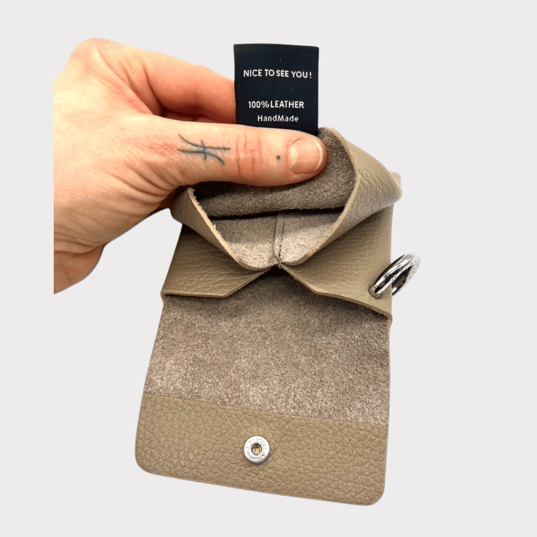 Taupe echt Leder Geldbörse, Kleiner Geldbeutel, Kartenetui, Mini Portemonnaie, Karten- und Geldfächer, Schnappring und Label, designed in Berlin