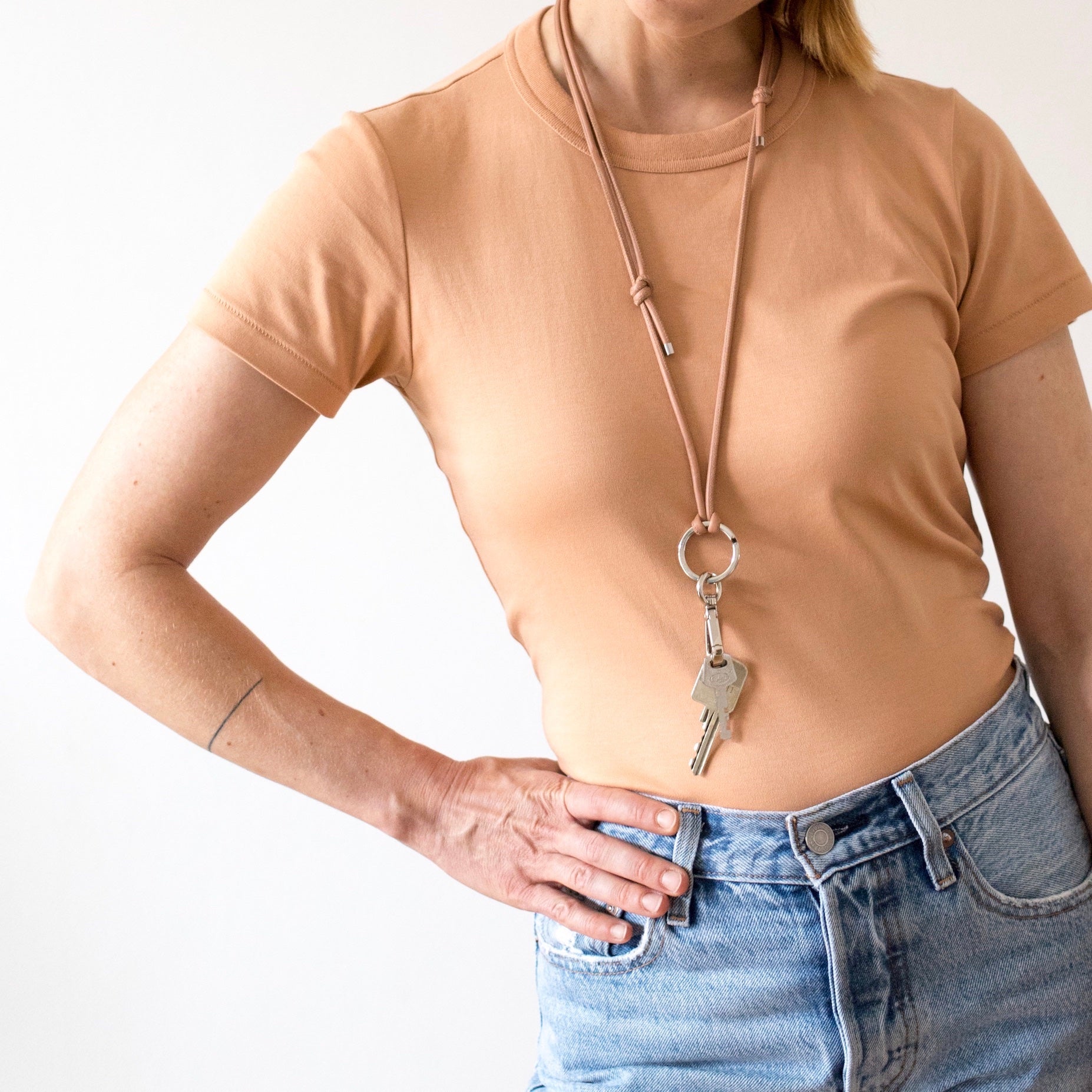 Nappa Lederband Schlüsselband in Nude Leder mit Karabiner