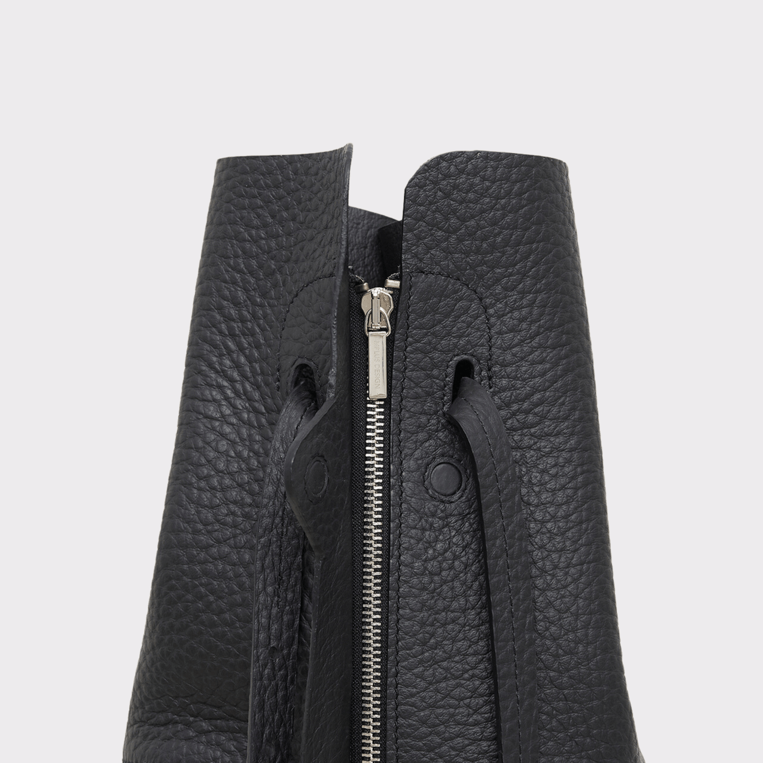 Backpack Detailansicht Reißverschluss YKK silber 