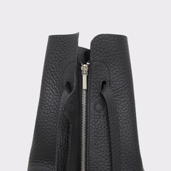 Backpack Detailansicht Reißverschluss YKK silber 