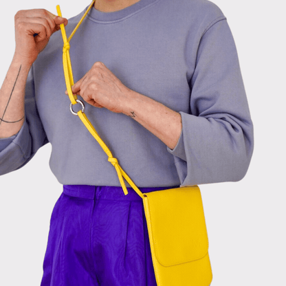 Gelbe Leder Belt Bag – MPLUS Design Umhängetasche