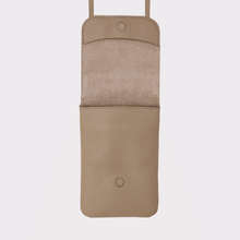 Laden Sie das Bild in den Galerie-Viewer, Belt bag Taupe farbenes echt Leder, Handytasche zum umhängen Leder, Gürteltasche Taupe Leder, Umhängetasche, flache Minitasche, Ausgehtasche aus Echtleder, Gürteltasche zum umhängen, Telefontasche, Telefon Tasche zum umhängen, Telefontasche Gürtel, Belt bag taupe leather, Phone bag fits every size

