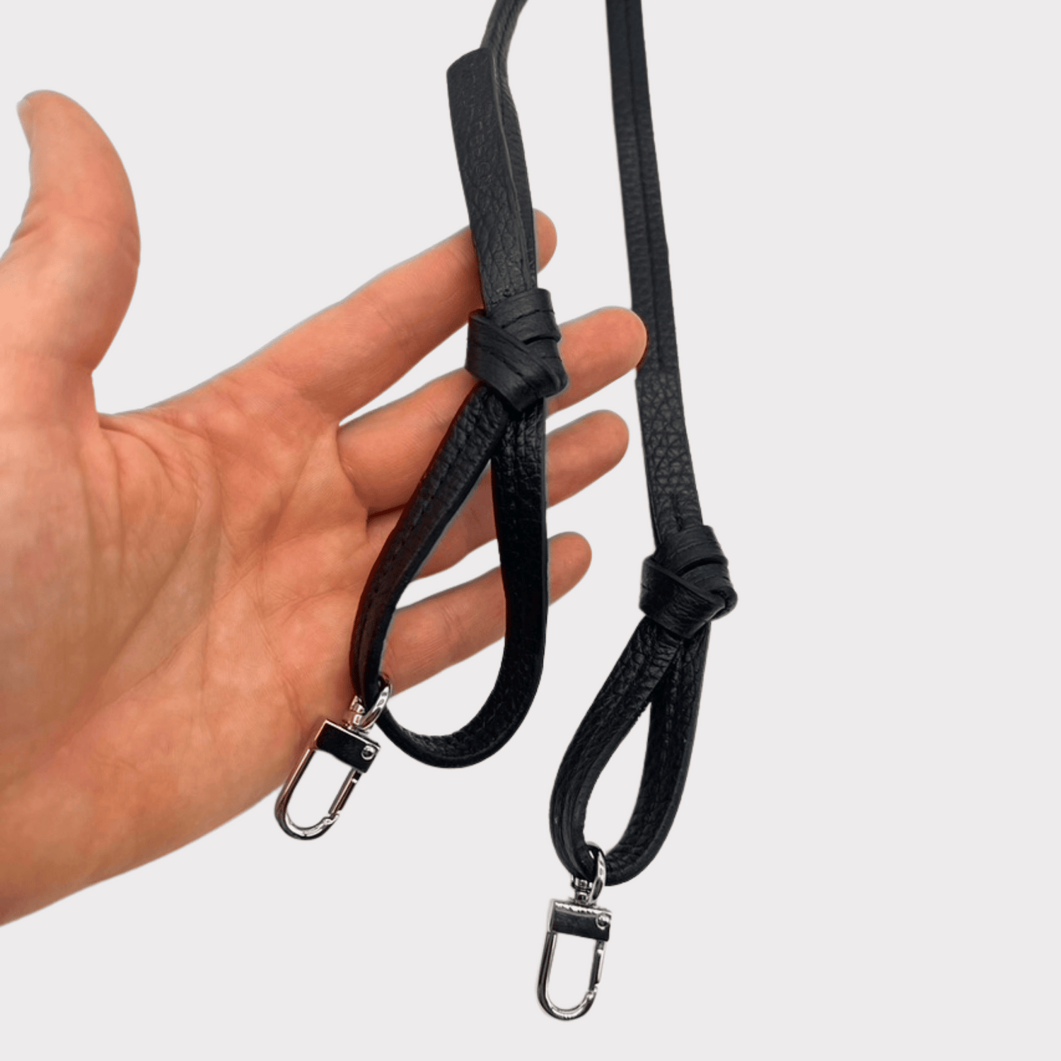 Schwarzes Leder Handyband - verstellbares Lederband für das Handy - Austauschband Handy - black Leather String for your phone - Exchange Phone string