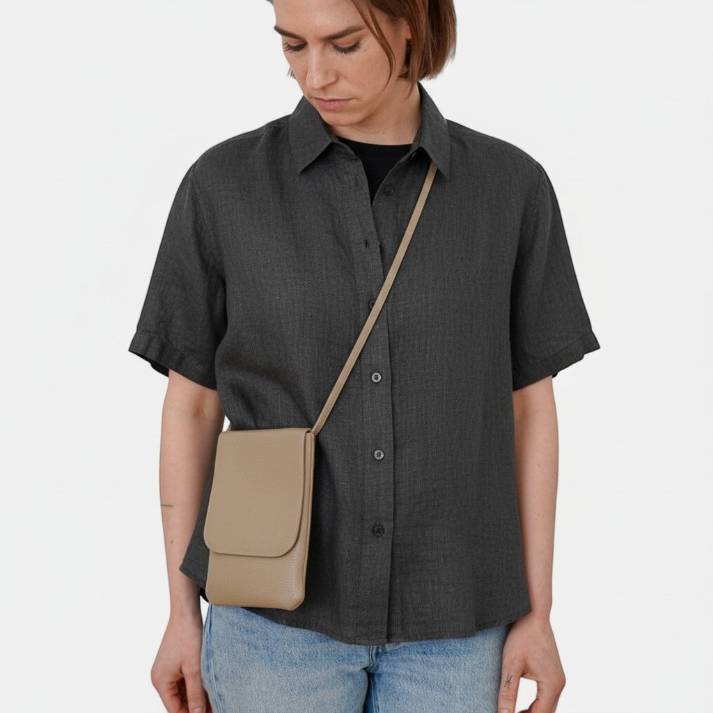 Taupe Leder Belt Bag – MPLUS Design Umhängetasche