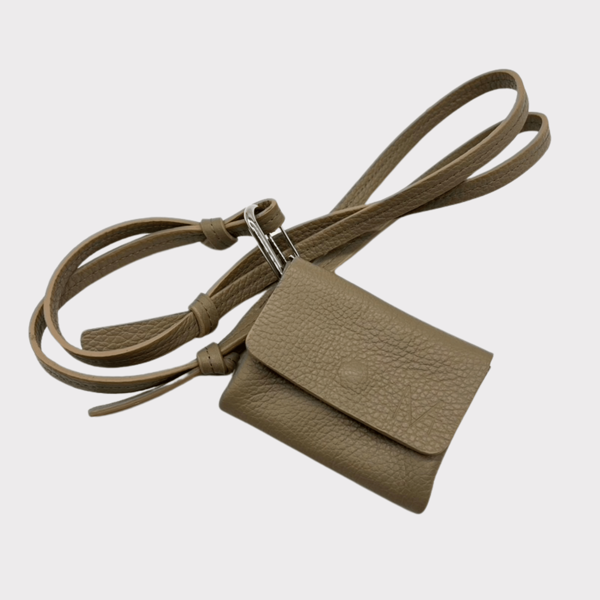 Leder Mini Wallet taupe mit verstellbarem Band und Karabiner – Kartenetui zum Umhängen minimalistisch 